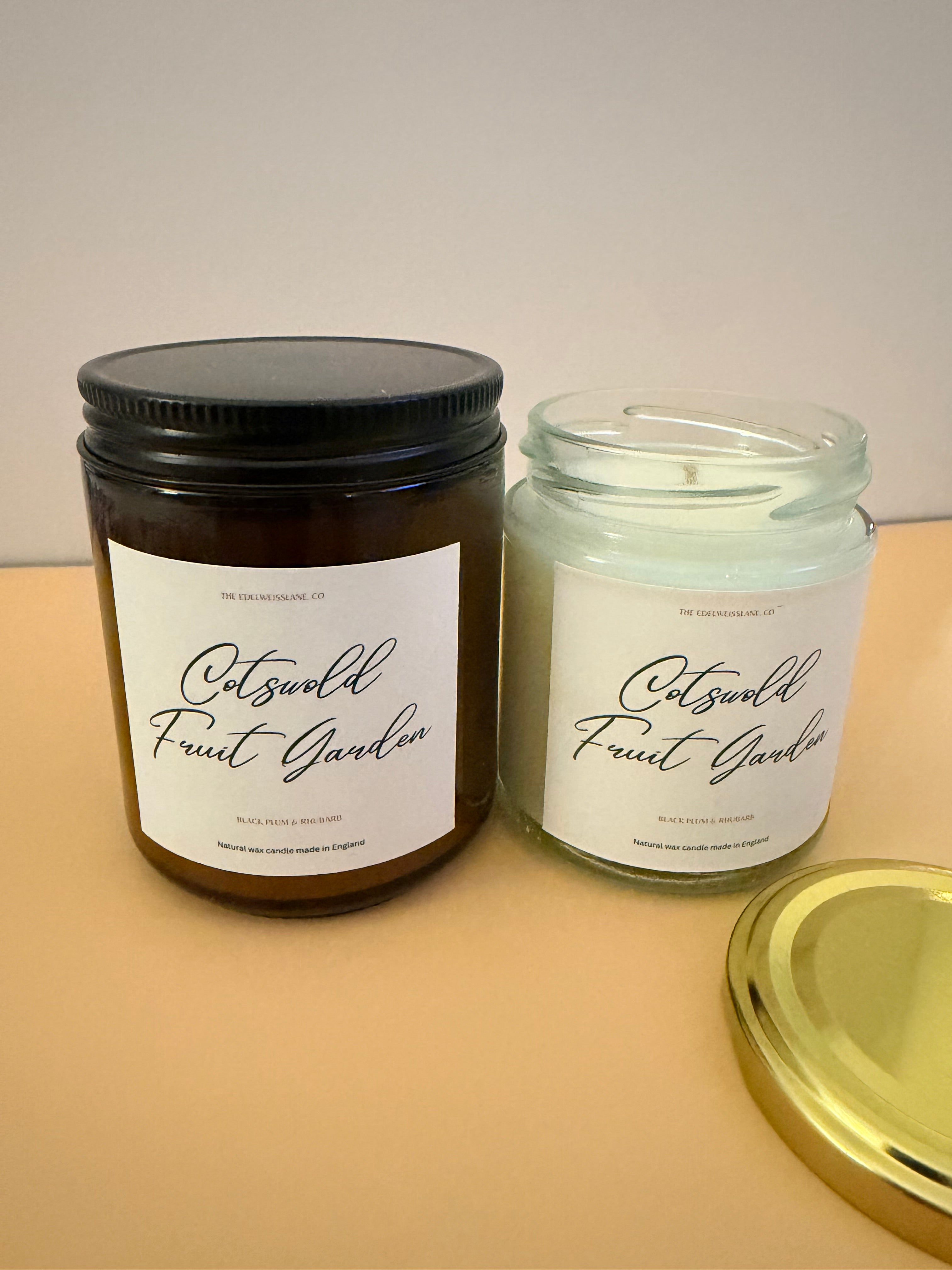 Cotswolds Fruit Garden – Black plum & Rhubarb Scented Candle
