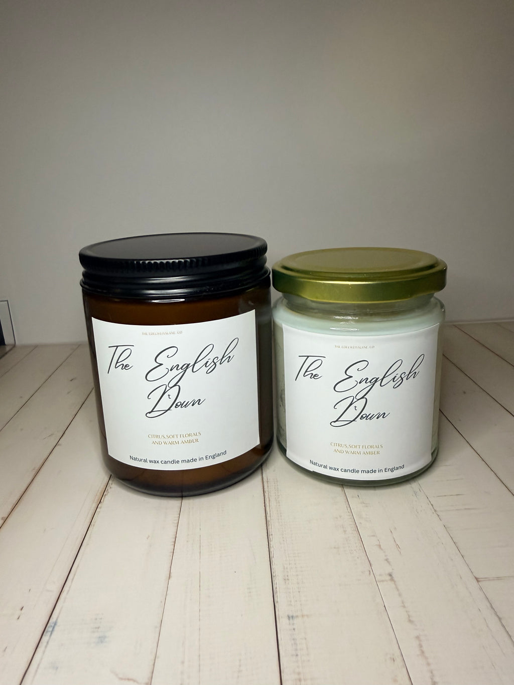 The English Down – Citrus, Florals & Warm Amber Scented Candle