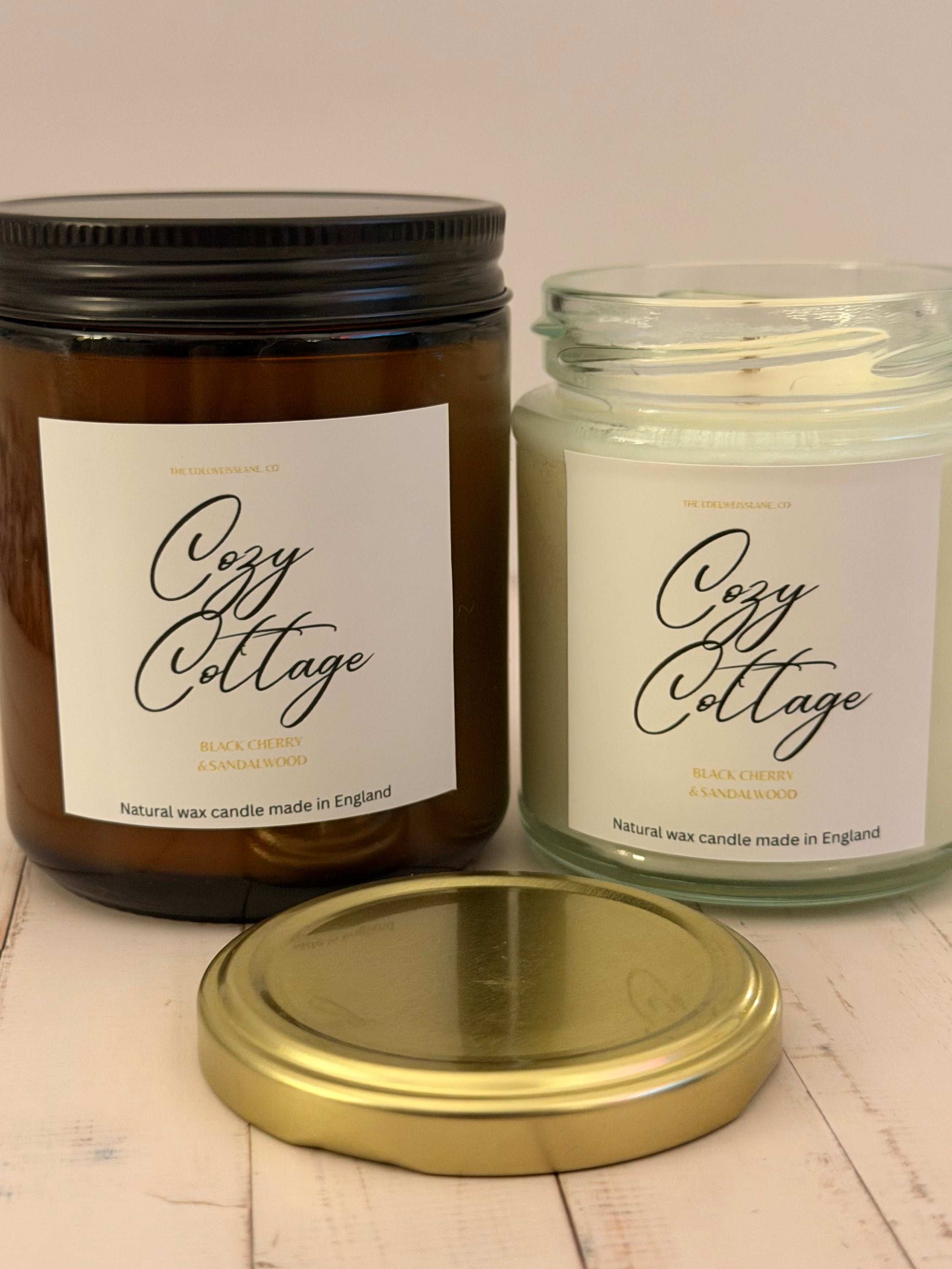 Cozy Cottage – Black Cherry & Sandalwood Scented Candle